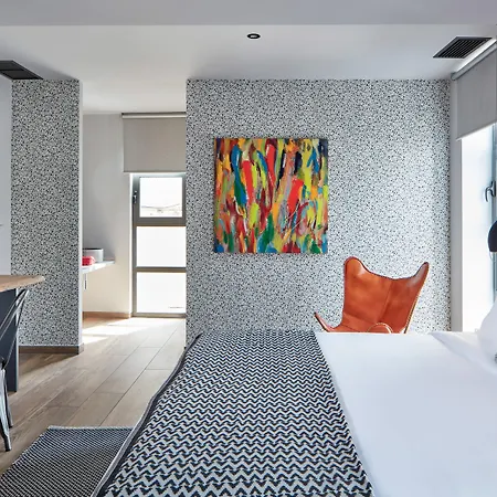 18 Micon Str. 3* Athens