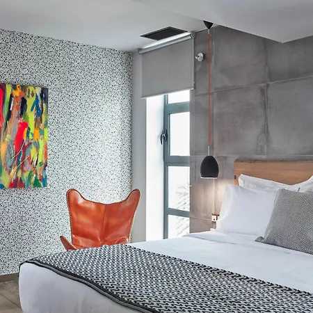 18 Micon Str. Hotel 3*