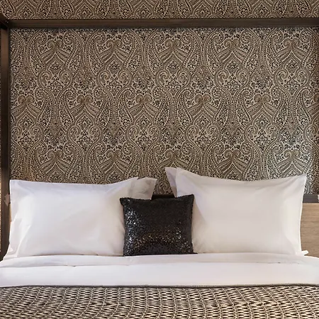 18 Micon Str. Hotel Athens