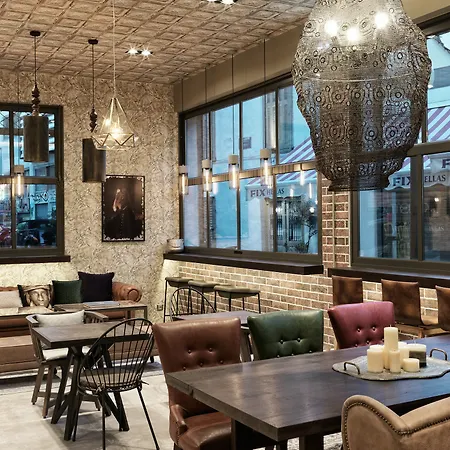 18 Micon Str. Hotel 3*
