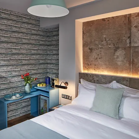 18 Micon Str. 3* Athens
